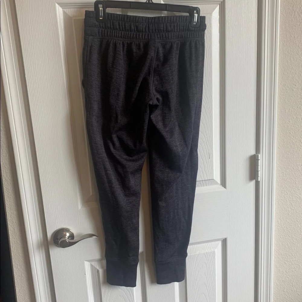 Joggers - Picture 2 of 3